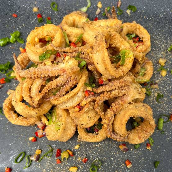 Spicy Fried Squid • 227 kcal