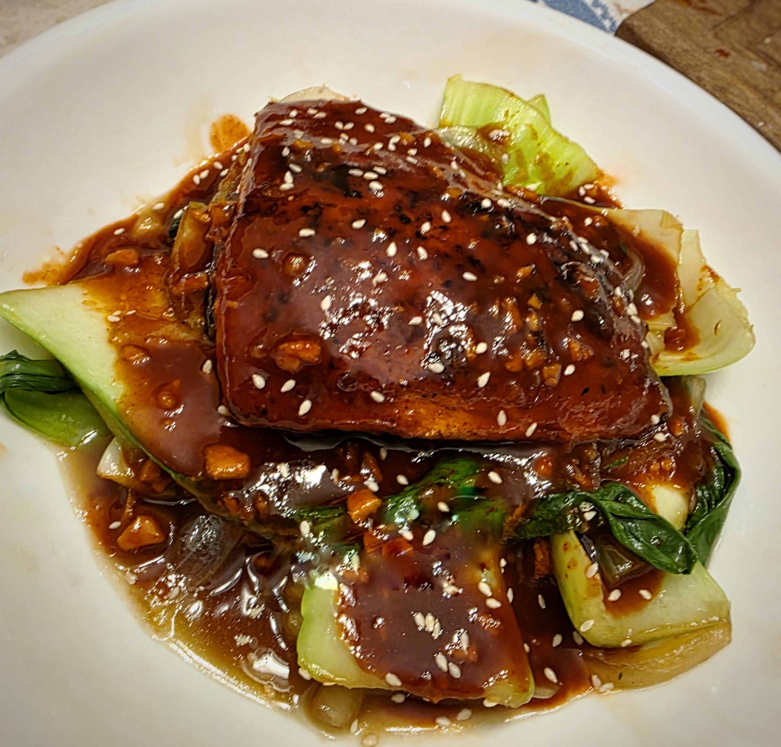 Salmon with Ginger and Garlic Sauce