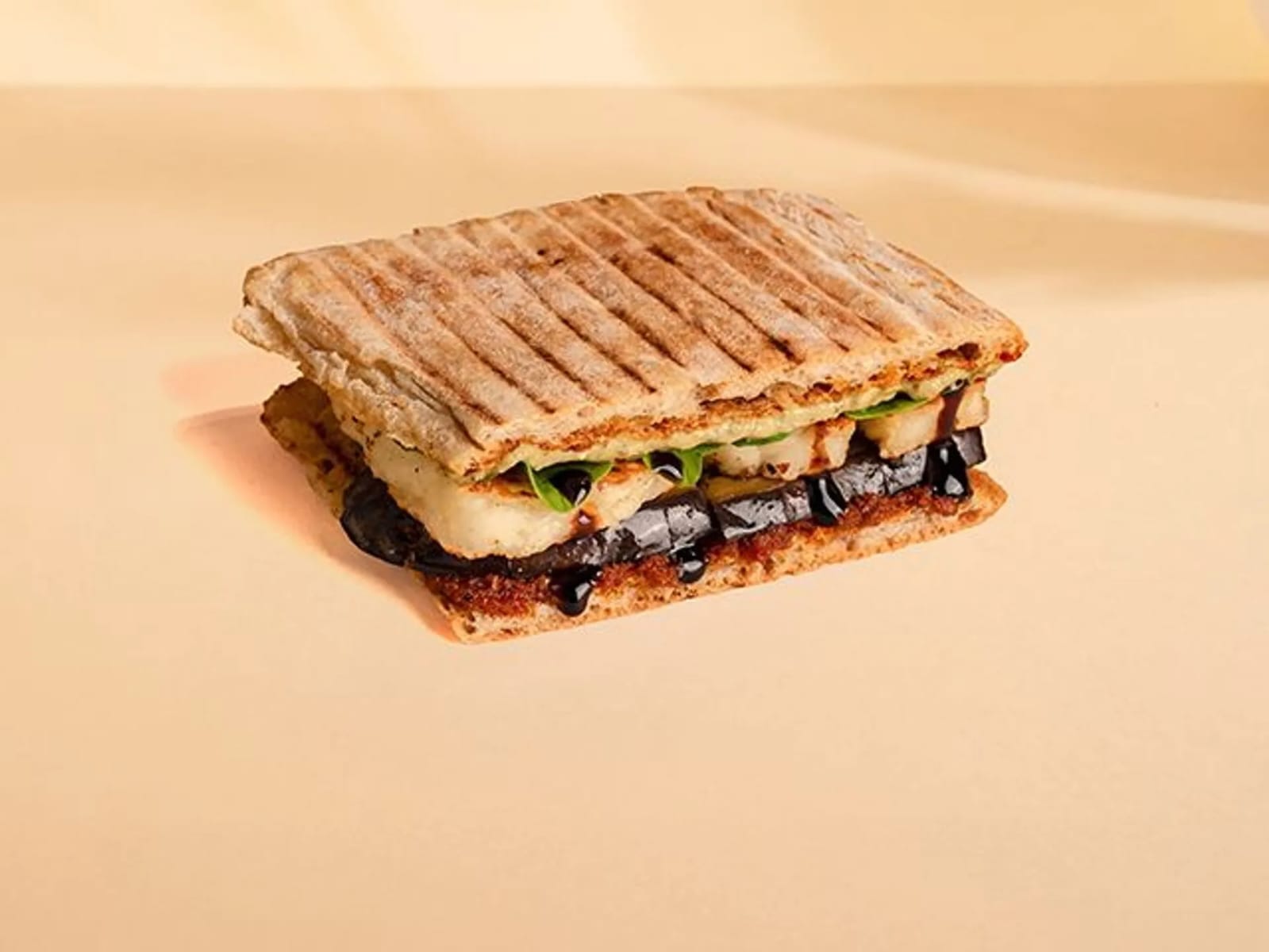 Eggplant halloumiحلومي باذنجان